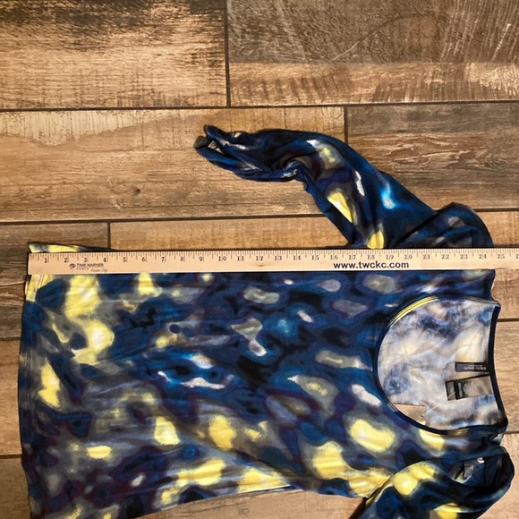 🆕 Bisou Bisou Multicolor Abstract Blouse - Picture 10 of 10